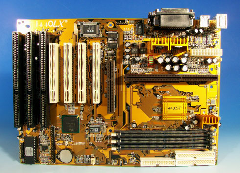 マザーボードミュージアム PC CHIPS M710